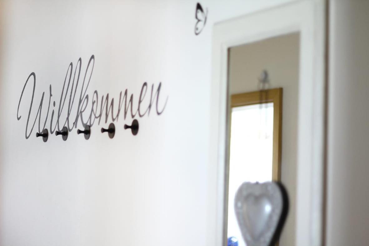 Schoene Helle Ferienwohnung In Waldnaehe 베르힝 외부 사진