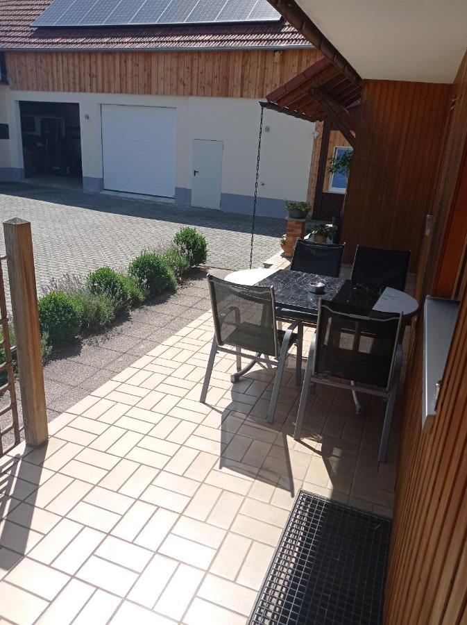 Schoene Helle Ferienwohnung In Waldnaehe 베르힝 외부 사진